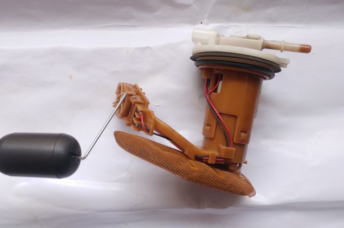 Fuel Pump Vixion Tidak Bunyi. Motor Injeksi Kunci Kontak ON Kok Sepi? Siap-siap Ganti