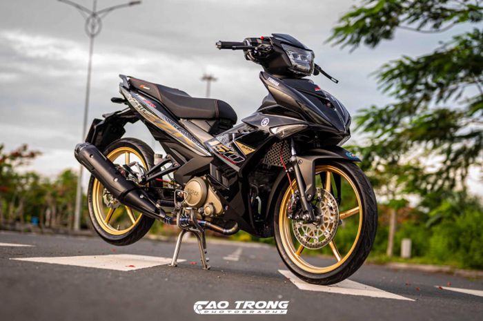 Modifikasi Mx King. Modifikasi Yamaha MX King 150, Main Sporty Dari Kepala Sampai