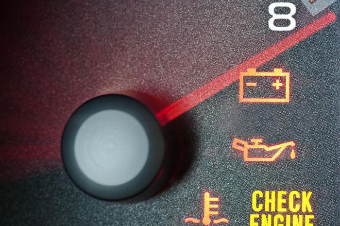 Indikator Oli Menyala Pada Mobil. Indikator Oli Mesin Mobil Menyala, Ternyata Hal Ini Penyebabnya