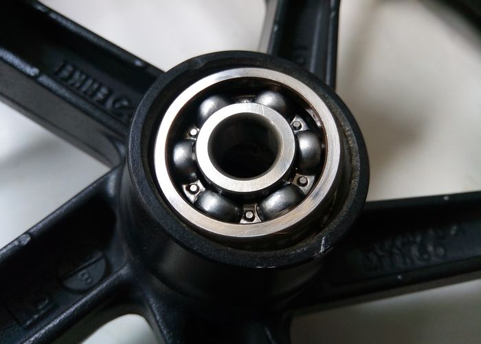 Bearing Roda Depan Klx 150. Bikers Harus Tahu, Ini Ciri-ciri Bearing Roda Depan Mulai Rusak