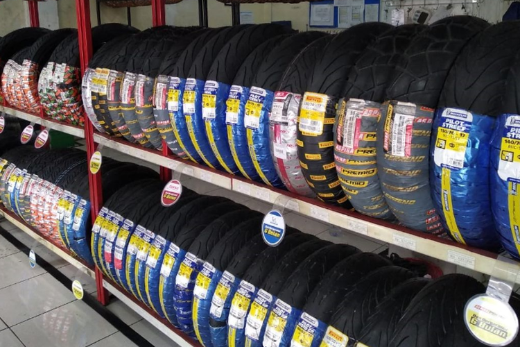 Harga Ban Tubles Beat Depan. Harga Ban Tubeless Ring 14 Untuk Motor Matik, Mulai Rp 140