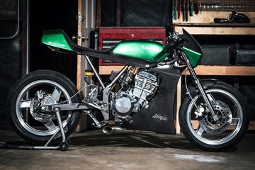 Kawasaki Ninja Warrior. Custom Kawasaki 'Ninja Warrior' EX250, Pake Bodi Karbon Bro