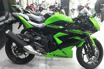 Cara Melepas Velg Ninja 250. Langkah Aman Ganti Komponen Vital Ninja RR Mono, Jangan Asal