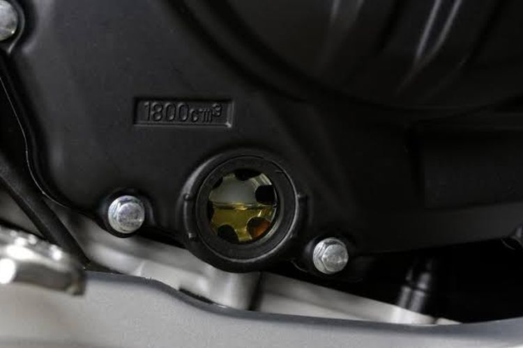 Oli Yang Cocok Untuk Yamaha R25. Tips Beli Motor Bekas Yamaha R25, Awas Takaran Oli Mesin