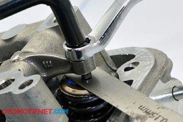 Setelan Klep Motor Standar. Atur Jarak Renggang Klep Motor, Fungsinya Buat Apa Sih