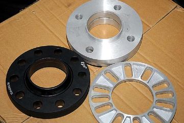 Spacer Velg Yang Aman. Ini 6 Hal Yang Wajib Anda Ketahui Mengenai Spacer Pelek Mobil