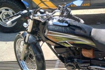 Berat Rx King. Pengendara Yamaha RX-King Luka Berat karena Seruduk Honda