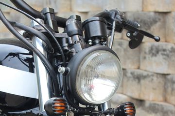 Reflektor Lampu Mio Soul Karbu. Awas, Ini 4 Faktor yang Bikin Reflektor Headlamp Meleleh, Salah