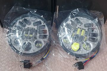 Rangkaian Lampu Daymaker. Tampak Rumit, Ternyata Pasang Lampu Daymaker di Motor Gak