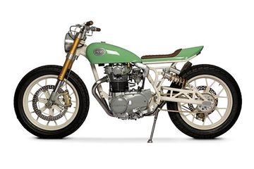 Honda Scoopy Warna Pastel. Ketika Gagahnya Tracker Dan Manisnya Warna Pastel Jadi Satu