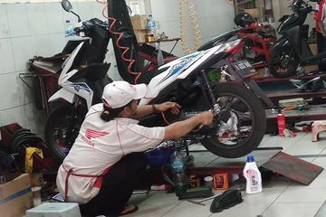 Penyebab Oli Mesin Honda Beat Berkurang. Misteri Oli Mesin Honda BeAT Habis Tapi Knalpot Tak Berasap