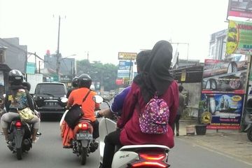 Modif Plat Nomor Pcx. Gokil, Honda PCX Lokal Sudah Ada yang Cacingan!