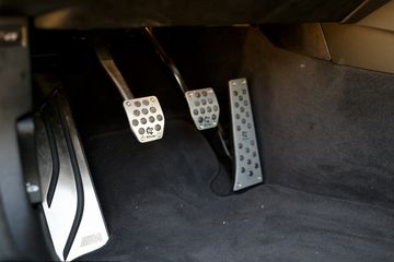 Penyebab Mobil Bergetar Saat Kopling Dilepas. Ada Getaran Saat Lepas Pedal Kopling, Masalahnya di Komponen