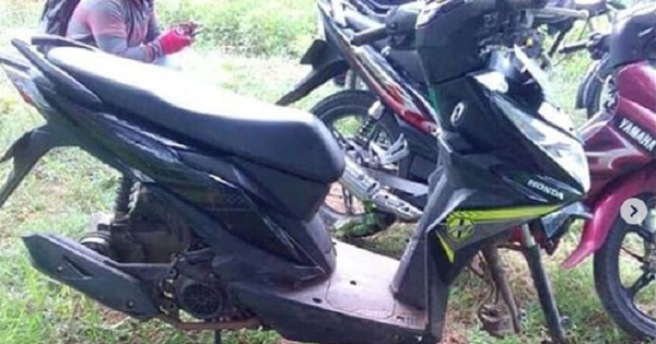 Cara Pasang Handle Rem Honda Beat. Nyesek, Parkir Motor Ditinggal Mancing, Roda Honda BeAT