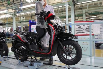 Berapa Harga Motor Scoopy Seken. Daftar Honda Scoopy Bekas Terbaru di Pasaran, Pantas Laris