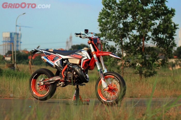 Velg Ninja R Jari Jari. Kawasaki Ninja 150R Jadi Supermoto, Comot Rangka KTM, Partnya