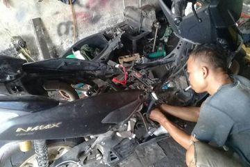 Penyebab Mesin Jebol. Mesin Yamaha NMAX Baru Satu Tahun Jebol, Piston Remuk, Oli