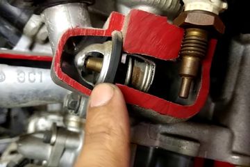 Cara Memasang Thermostat Vixion. Benarkah Copot Thermostat Bikin Mesin Motor Jadi Lebih Dingin