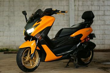 Modif Lampu Depan Yamaha R15. Yamaha NMAX Kena Sentuhan Modifikasi dari Lent, Lampu Aerox