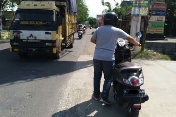 Motor Mogok Setelah Kehabisan Bensin. Motor Injeksi Kehabisan Bensin di Jalan? Jangan Panik dan
