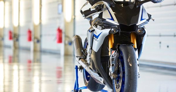 Rangka R15 V3. Modifikasi Enggak Melulu Potong-potong Rangka, Pakai Body Kit