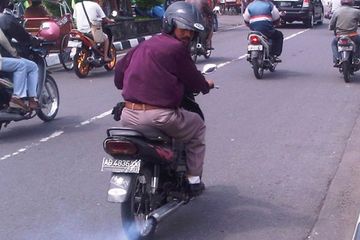 Oli Samping Ninja Yang Wangi. Apa Benar Oli Samping Wangi Bikin Mesin 2-Tak Makin Bagus? Nih