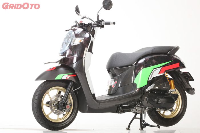Helm Scoopy Modif. Wow...Buat Modif Scoopy Seperti Ini Bisa Beli PCX Baru