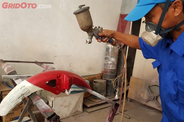 Vixion Old Merah Doff. Biaya Cat Motor Di Bengkel Spesialis, Harga Mulai Rp 100 Ribuan