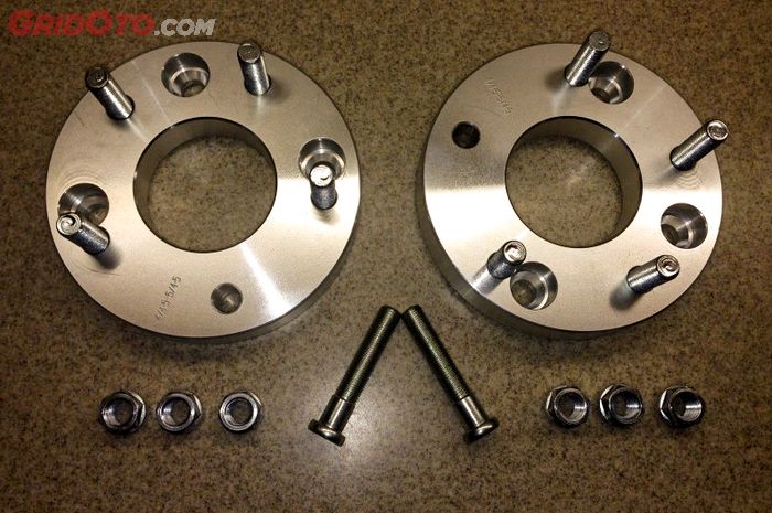 Kelemahan Pakai Adaptor Velg. Adaptor Pelek Mobil, Punya Dua Fungsi dan Ini Tips buat