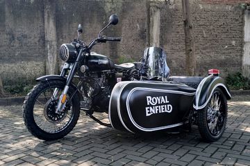 Cara Membuat Rangka Sespan. Royal Enfield Classic 500 Garapan Bandung Jadi Sespan Custom 2