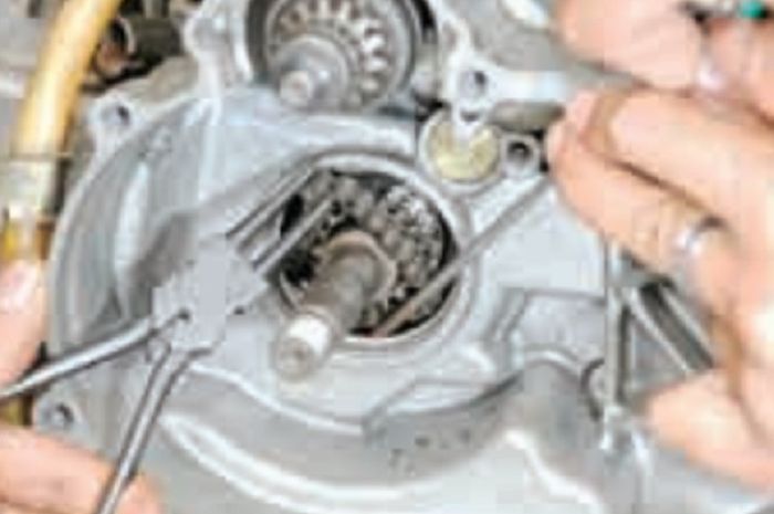 Cara Setel Tensioner Vario 110. Dibanding Matic Lain Honda Vario Paling Mudah Copot Rantai