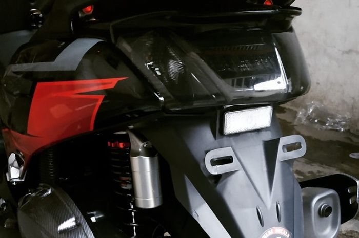 Spakbor Belakang Nmax Potong. Demam Potong Sepatbor Motor Yamaha NMAX, Tampilan Jadi