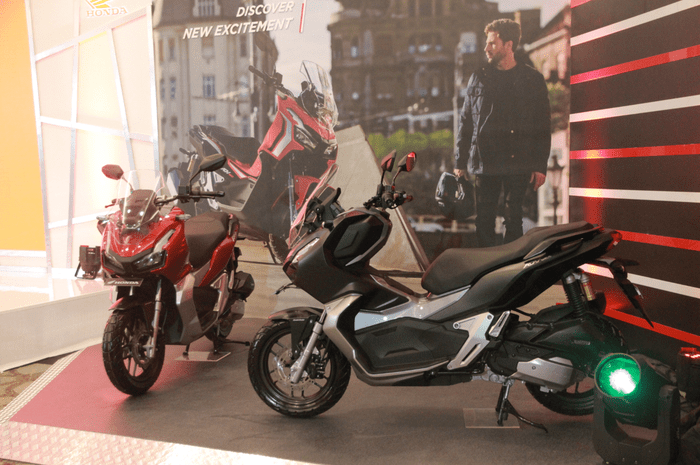 Beda Adv Cbs Dan Abs. Ini Bedanya Skutik Adventure Honda ADV 150 CBS-ISS dan ABS