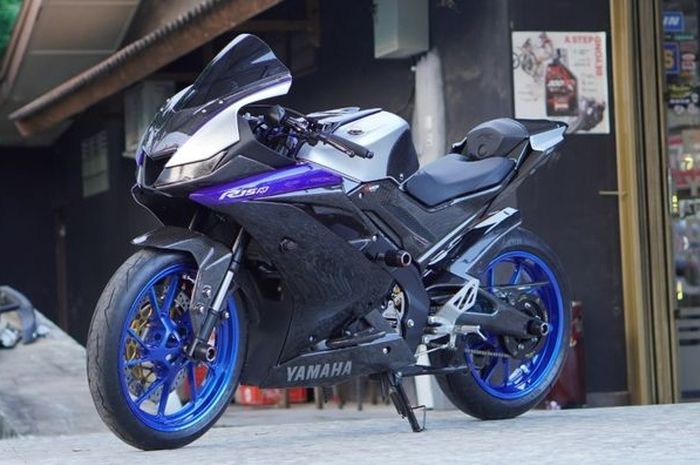 Modifikasi Motor Yamaha R15 V3. Kelihatannya Sih Biasa, Modifikasi Yamaha R15 V3 Ini Telan Biaya