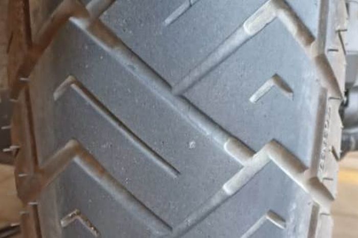 Apakah Ban Yamaha Nmax Tubeless. Jangan Tunggu Botak, Ini Ciri Ban Tubeless Yang Sudah Harus