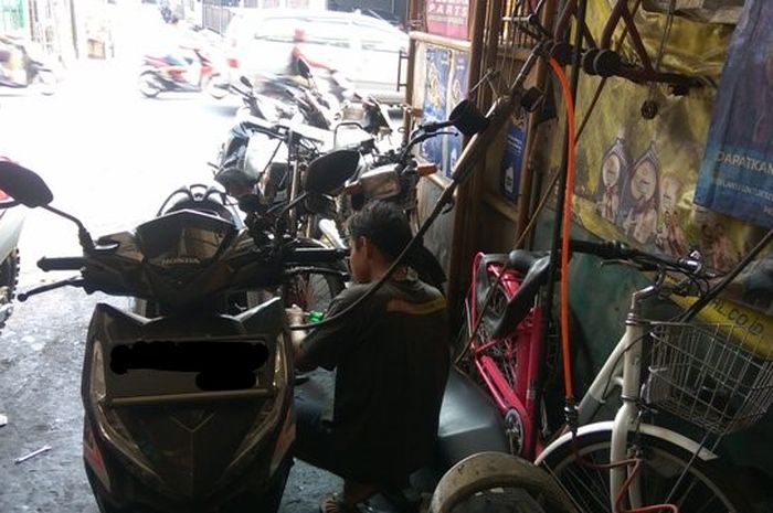 Biaya Servis Injeksi Honda Scoopy. Cuma Bayar Rp 50 Ribu Servis Injeksi Honda Vario 125 di Bengkel