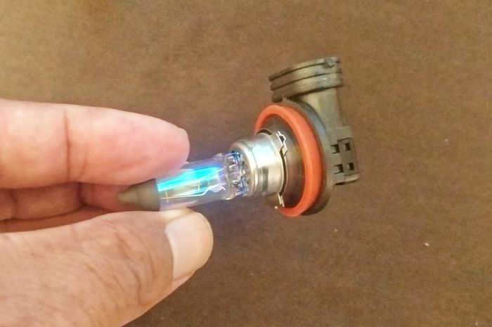 Cara Masang Lampu Hid. Lampu HID Dijamin Awet! Ternyata Begini Cara Merawatnya