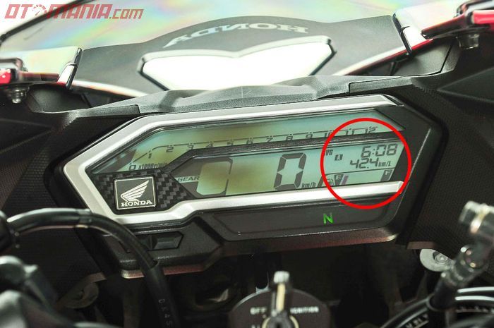 Motor Mogok Setelah Kehabisan Bensin. Jangan Panik, Gak Perlu Dibawa ke Bengkel Lakukan Hal Ini