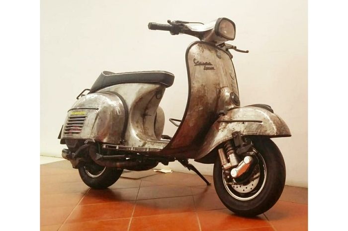 Lampu Belakang Vespa Sprint Veloce. Bukan Kaleng-kaleng, Vespa Sprint Veloce Jual Mahal, Mesin Bisa