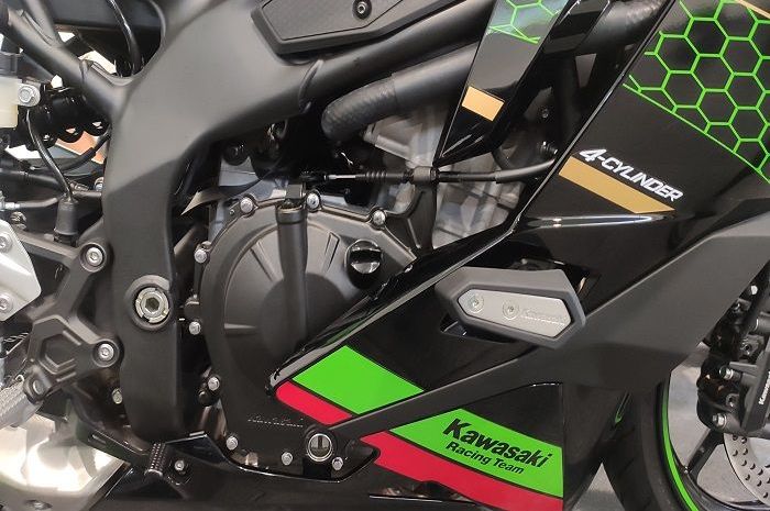 Berapa Cc Mesin Ninja 250. Motor Sport 250 cc 4 Silinder Pertama di Indonesia, Ini Ukuran