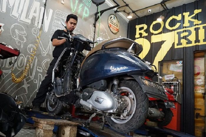 Penyebab Motor Nmax Bergetar Saat Digas. Vespa Matic Rawan Gredek dan Bergetar Saat Digas? Jangan