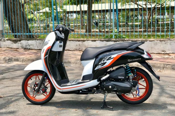 Scoopy Modif Velg. Modifikasi Motor Honda Scoopy, Ubah Kaki-Kaki Pakai Pelek Unik