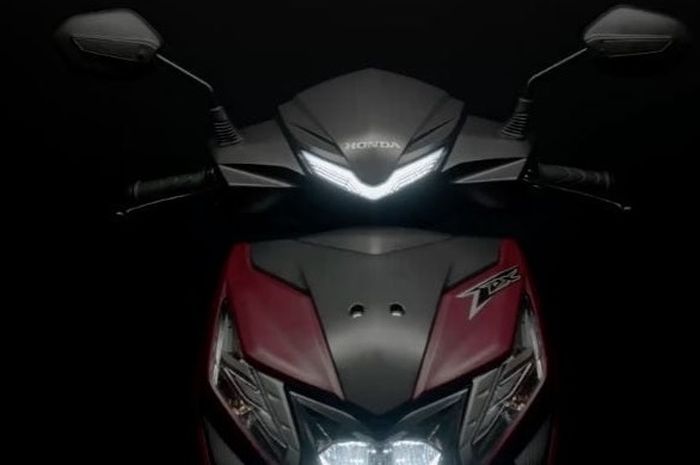 Motor Matic Karburator Paling Irit. Kaget Motor Matic Baru Adik Honda BeAT Masih Karburator Tapi Irit