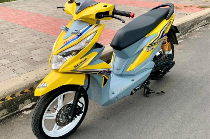 Modifikasi Warna Honda Beat. Modifikasi Motor Honda BeAT, Gaya Racing Warna Kuning Cerah