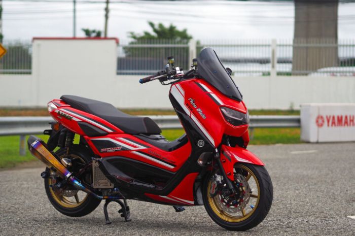 Modif Motor Warna Merah. Modifikasi Motor Yamaha NMax, Gaya Racing Dibalut Warna Merah