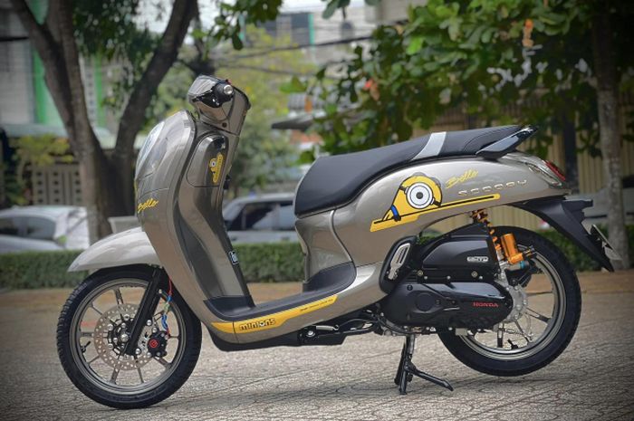 Modifikasi Motor Scoopy. Imut Tapi Hedon, Modifikasi Motor Honda Scoopy Minion Gaya