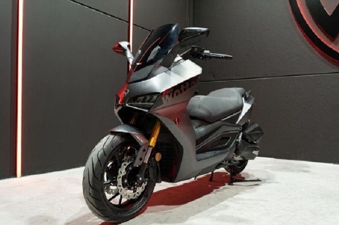 Mending Nmax Atau Pcx. Motor Matic Baru 300cc Bikin NMAX dan PCX Minder, Harganya