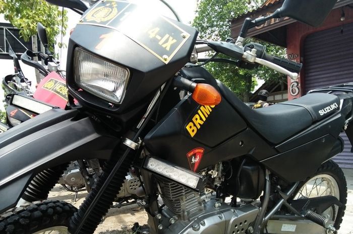 Motor Trail Suzuki Polisi. HUT Bhayangkara Ke-77 Intip Spek Suzuki DR200S Motor Trail