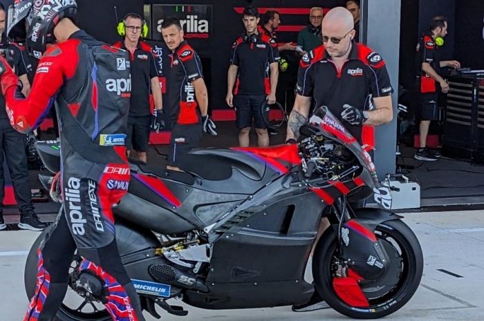 Modifikasi Motor Gp. Aprilia Lakukan Modifikasi Motor MotoGP Pakai Sasis Karbon, Demi