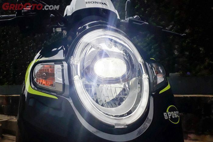 Berapa Watt Lampu Depan Scoopy. Ini Dia 3 Komponen yang Bikin Lampu Honda All New Scoopy